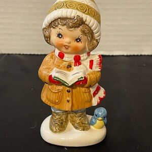 Napcoware Ceramic X8982 Girl Caroler